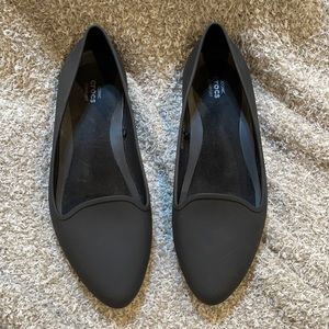 Crocs iconic comfort flats, US W9